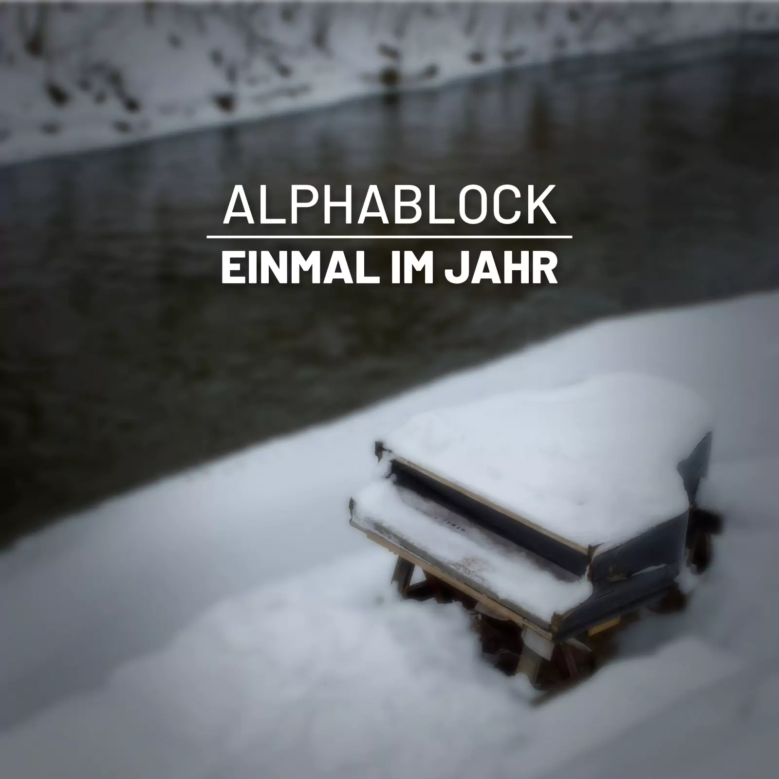 # EINMAL IM JAHR